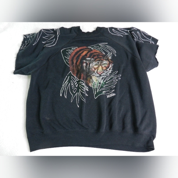 VINTAGE Hand Painted Crewneck Sweater Women's Large Oversized Tiger - Picture 10 of 10